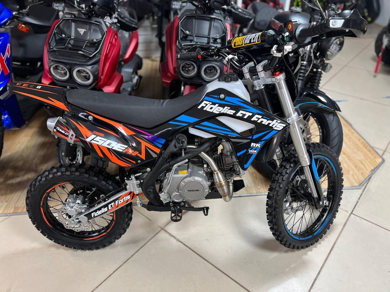 Мотоцикл (питбайк) PROMAX FIDET (ФАЙДЕТ) 190E PRO 17/14 в Находке