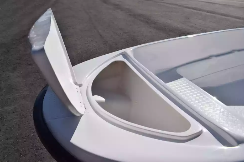 Стеклопластиковая лодка Пингвин (тримаран) в Находке