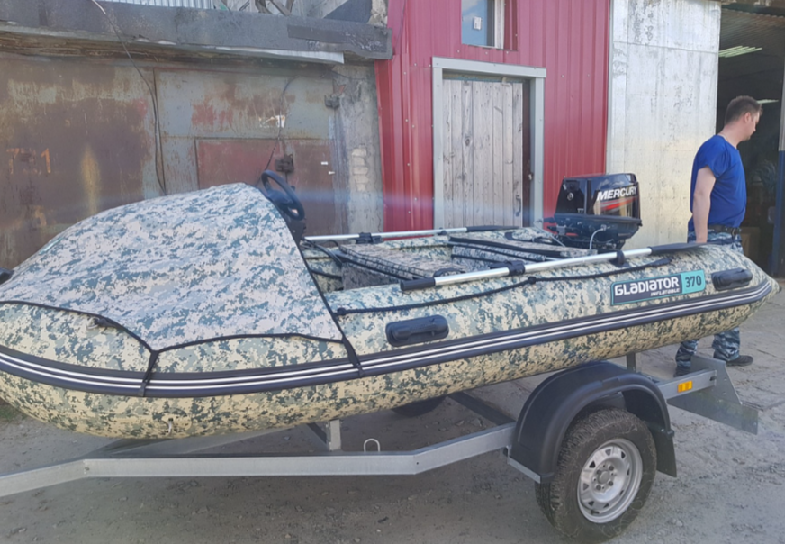 НАДУВНАЯ ЛОДКА GLADIATOR C370AL в Находке