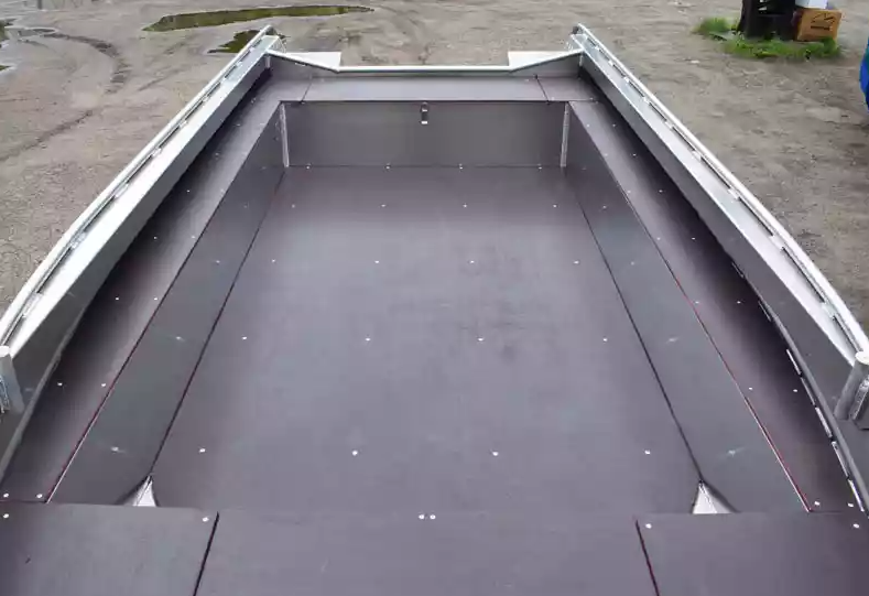 Алюминиевая лодка  Wyatboat-430 Master в Находке