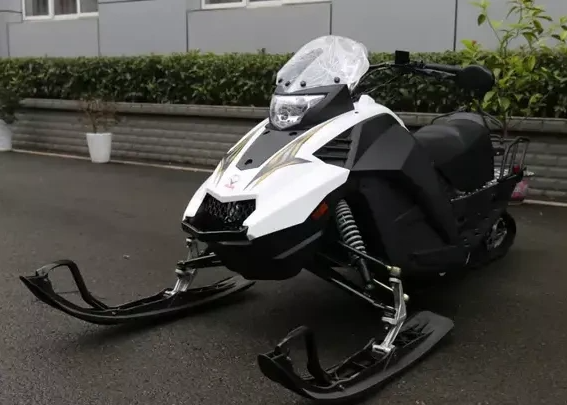 Снегоход ULAR 220 в Находке