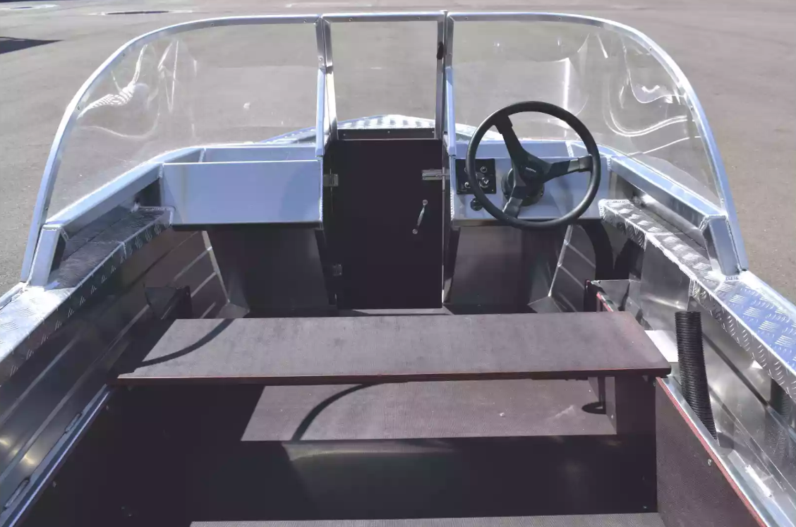 Алюминиевая лодка Wyatboat-390 DCM в Находке