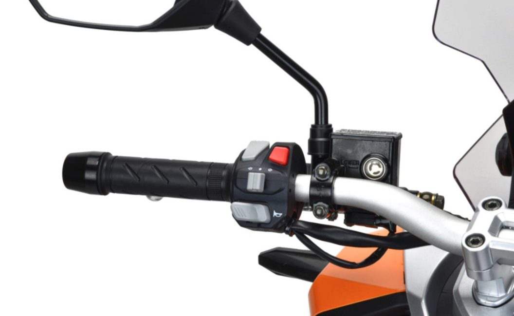 Скутер MOTOLAND (МОТОЛЕНД) T-MAX 150 в Находке