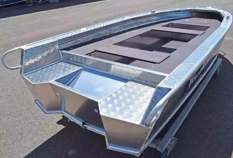 Алюминиевая лодка Wyatboat-390РМ в Находке