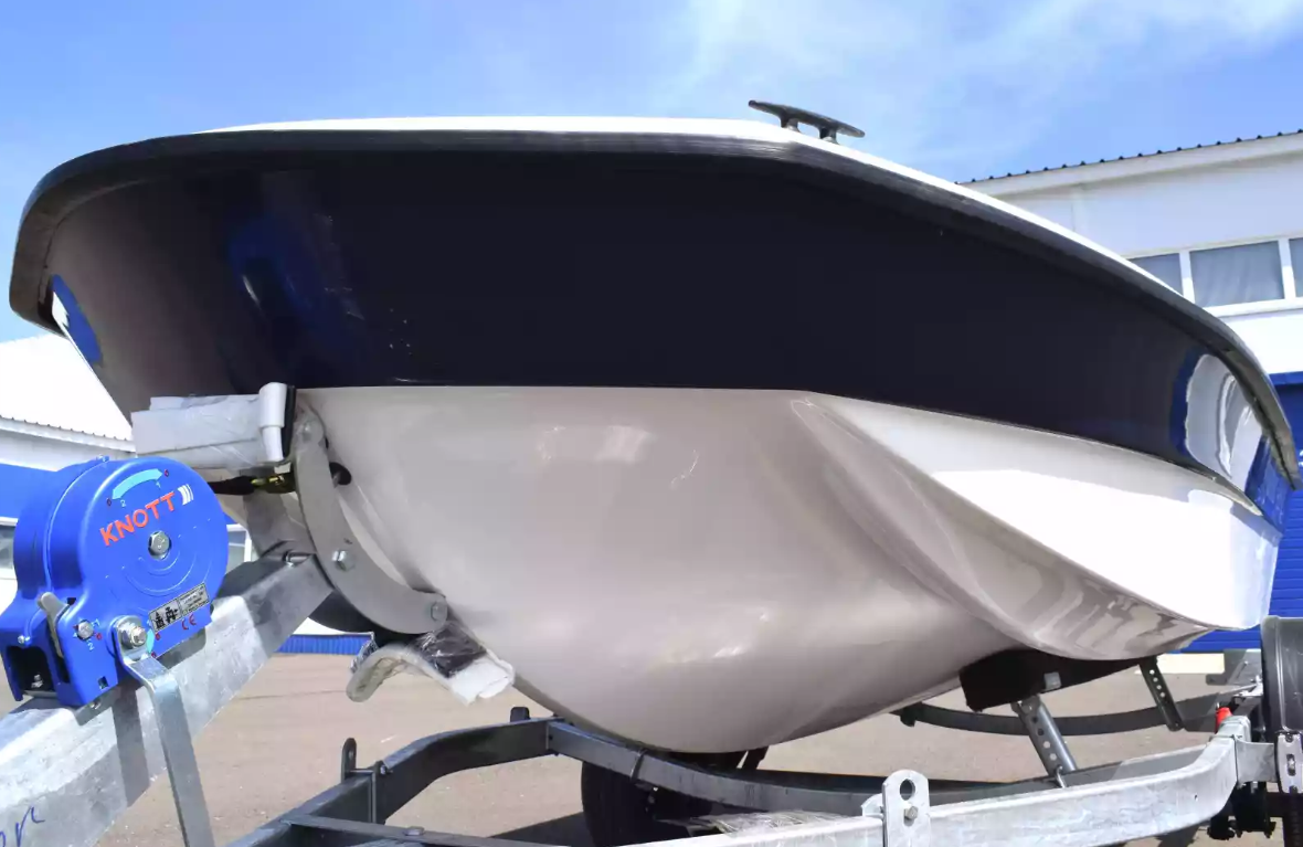 Стеклопластиковая лодка Wyatboat 430 тримаран в Находке