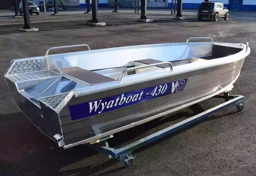 Алюминиевая лодка  Wyatboat-430 Р в Находке