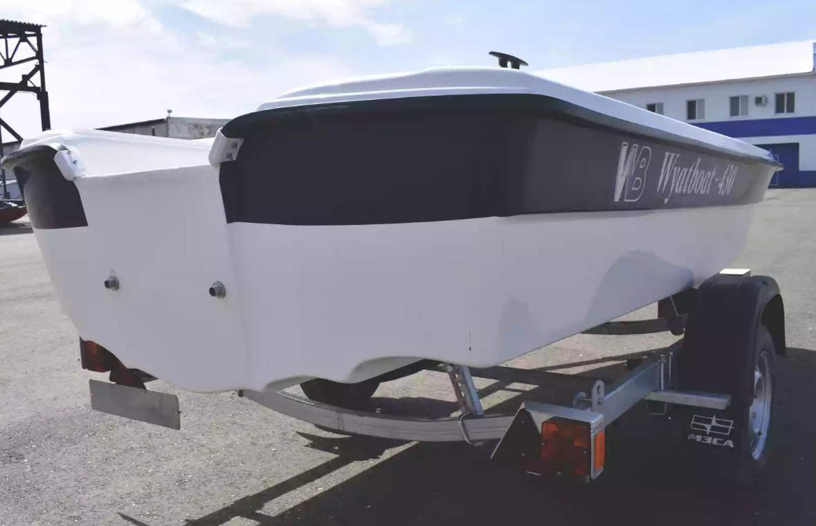 Стеклопластиковая лодка Wyatboat 430 тримаран в Находке