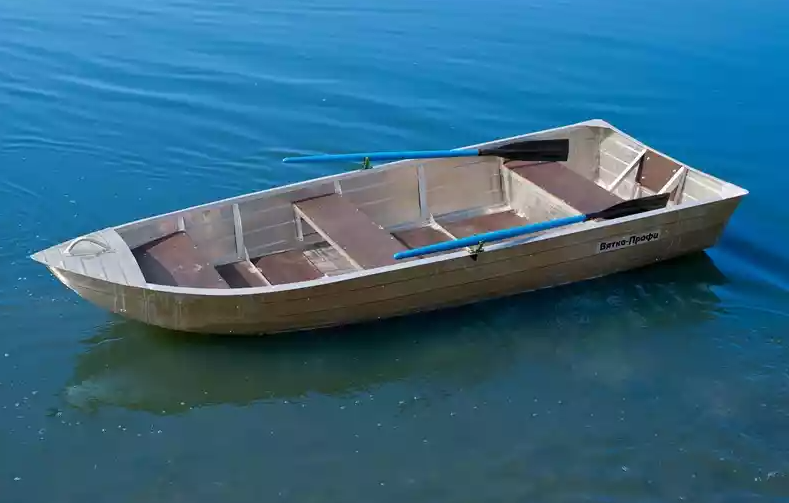 Алюминиевая лодка Вятка-Профи 32 в Находке