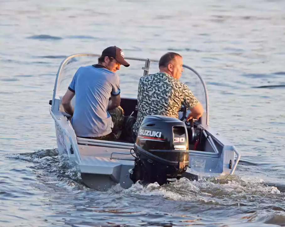 Алюминиевая лодка Wyatboat-390 DCM в Находке