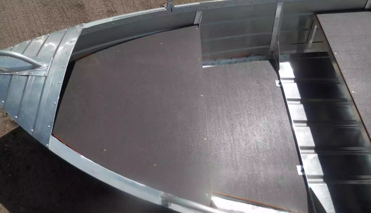 Алюминиевая лодка Вятка-Профи 32 в Находке