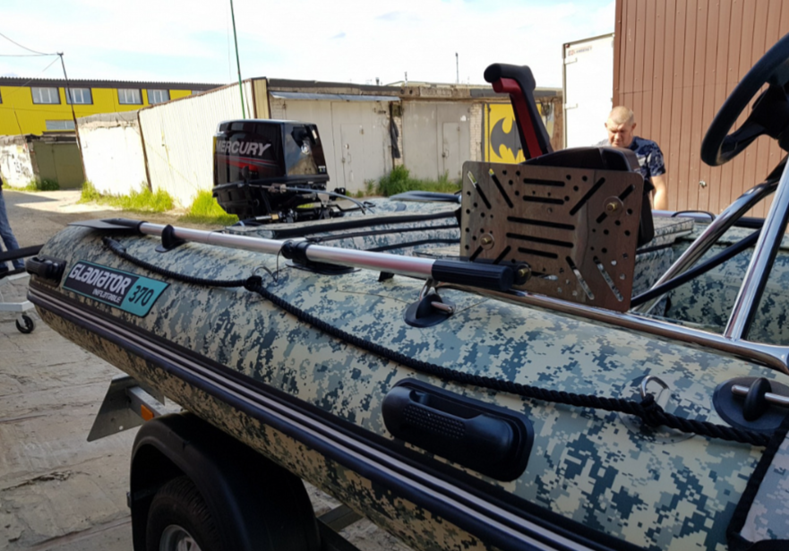 НАДУВНАЯ ЛОДКА GLADIATOR C370AL в Находке