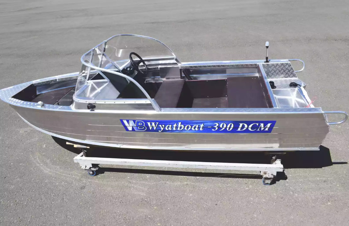 Алюминиевая лодка Wyatboat-390 DCM в Находке