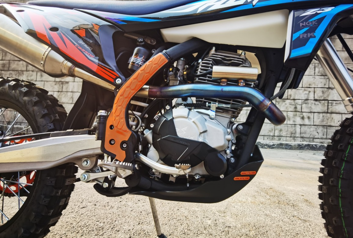 Мотоцикл JHLMOTO JHL Z3 CB250 (172FMM-3A) в Находке