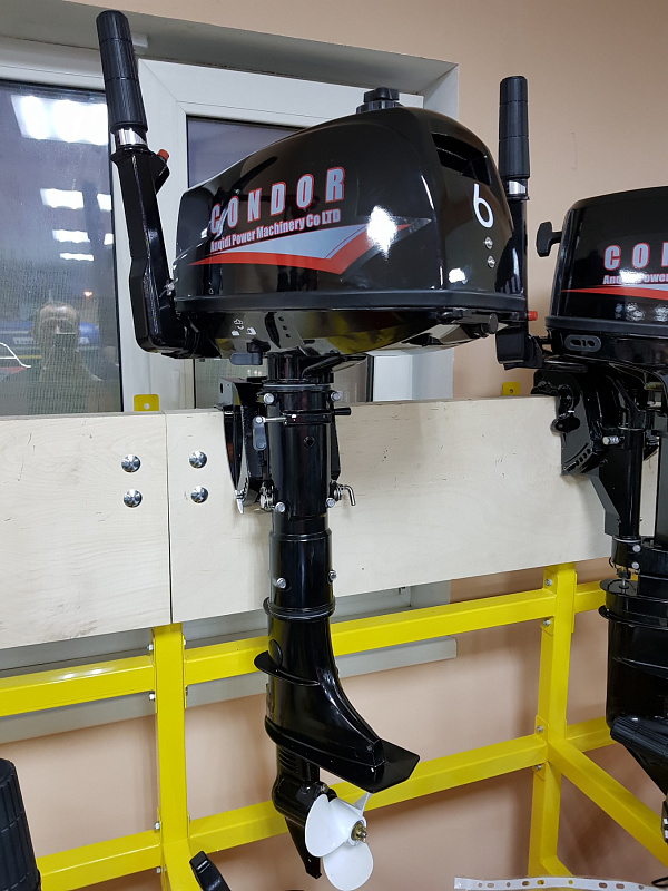 Лодочный мотор Condor T6HS без бака 12 л. в Находке