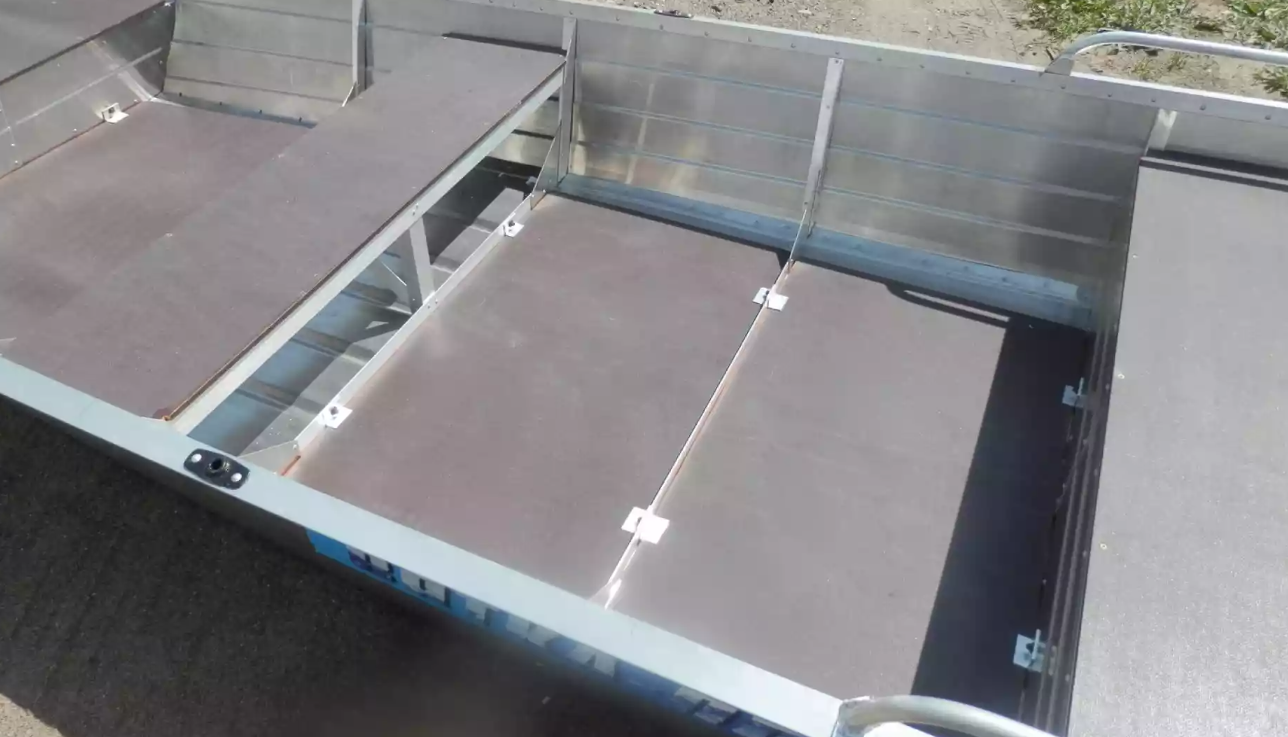 Алюминиевая лодка Вятка-Профи 32 в Находке