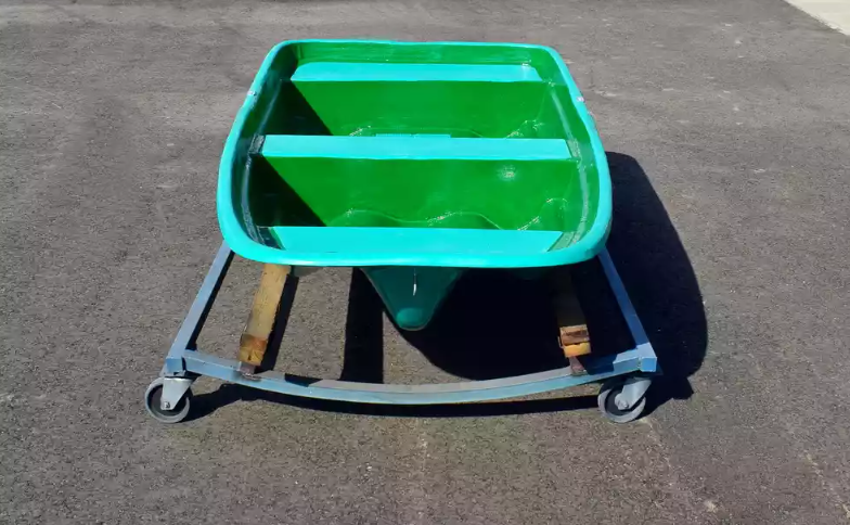 Стеклопластиковая лодка Старт (тримаран) в Находке