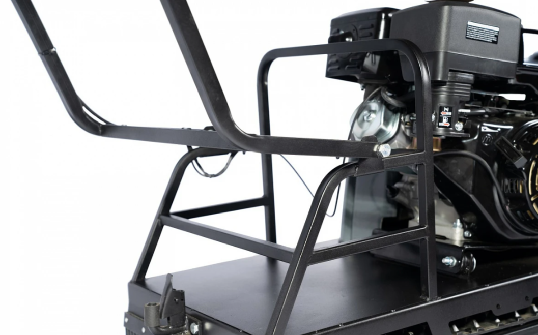 Мотобуксировщик БУРЛАК-M2 LFS 9 л.с. (передний привод, склизы) в Находке