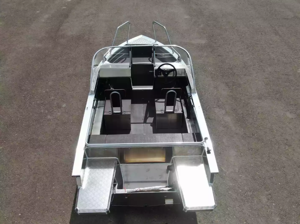 Алюминиевая лодка  Неман-400 DCM NEW в Находке