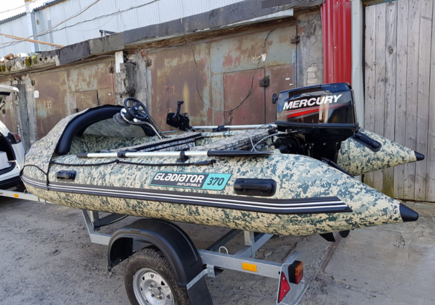 НАДУВНАЯ ЛОДКА GLADIATOR C370AL в Находке