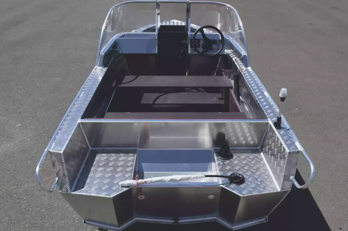 Алюминиевая лодка Wyatboat-390 DCM в Находке