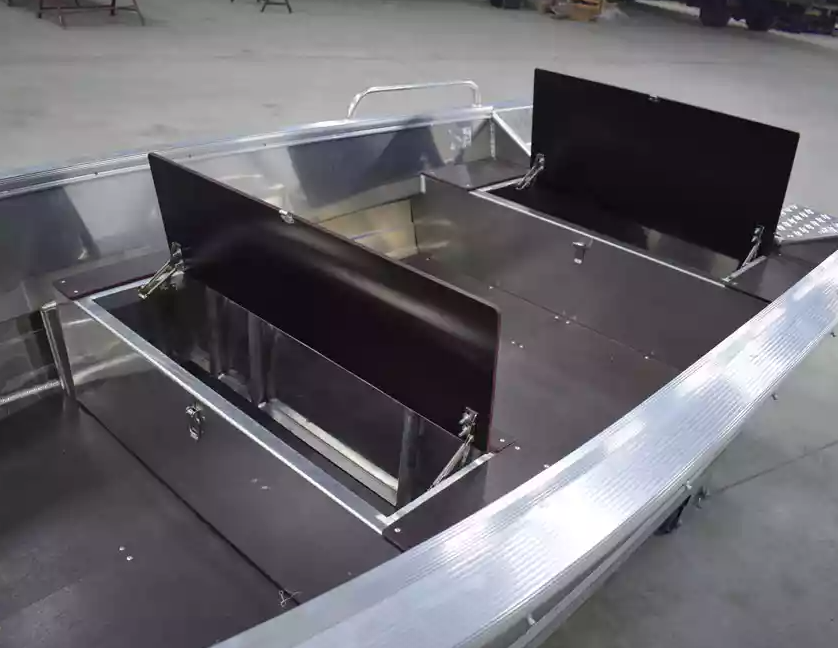 Алюминиевая лодка  Wyatboat-430 Р в Находке