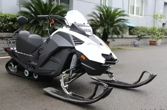 Снегоход ULAR 220 в Находке