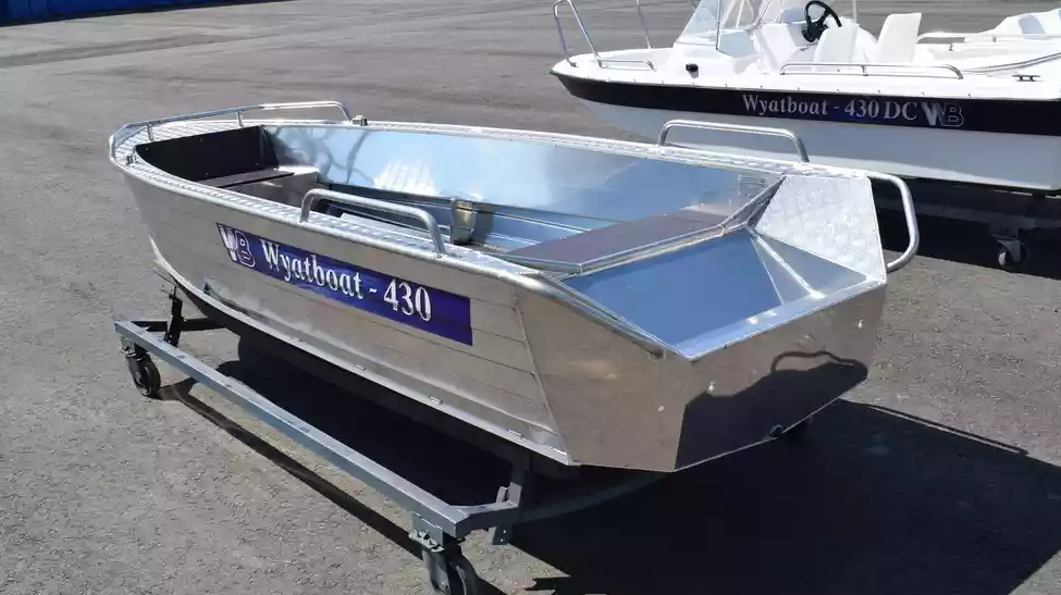Алюминиевая лодка  Wyatboat-430М в Находке