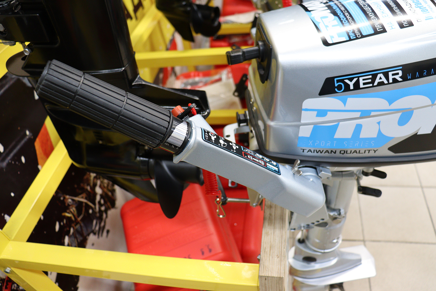 Лодочный мотор PROMAX SP5FHS (внешний бак 12 л) в Находке