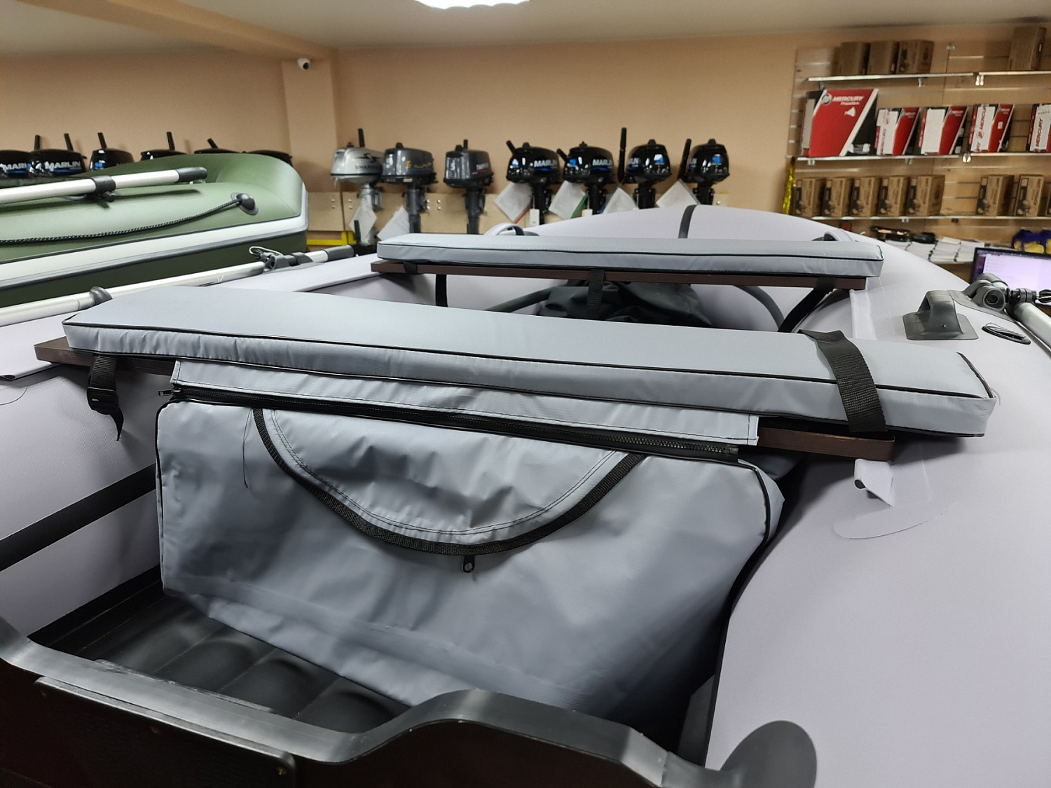 КОМПЛЕКТ МЯГКИХ НАКЛАДОК С СУМКОЙ ДЛЯ ЛОДОК 110Х20 СЕРЫЙ в Находке