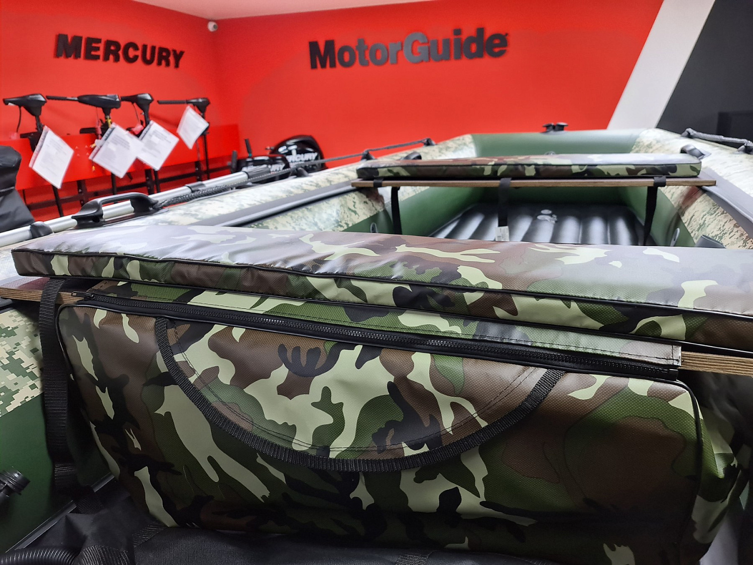 КОМПЛЕКТ МЯГКИХ НАКЛАДОК С СУМКОЙ ДЛЯ ЛОДОК 105Х20 КАМУФЛЯЖ в Находке