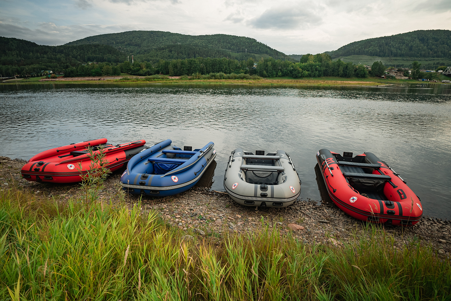 Лодка MISHIMO RIVER FJET PRO 410  под водомет в Находке