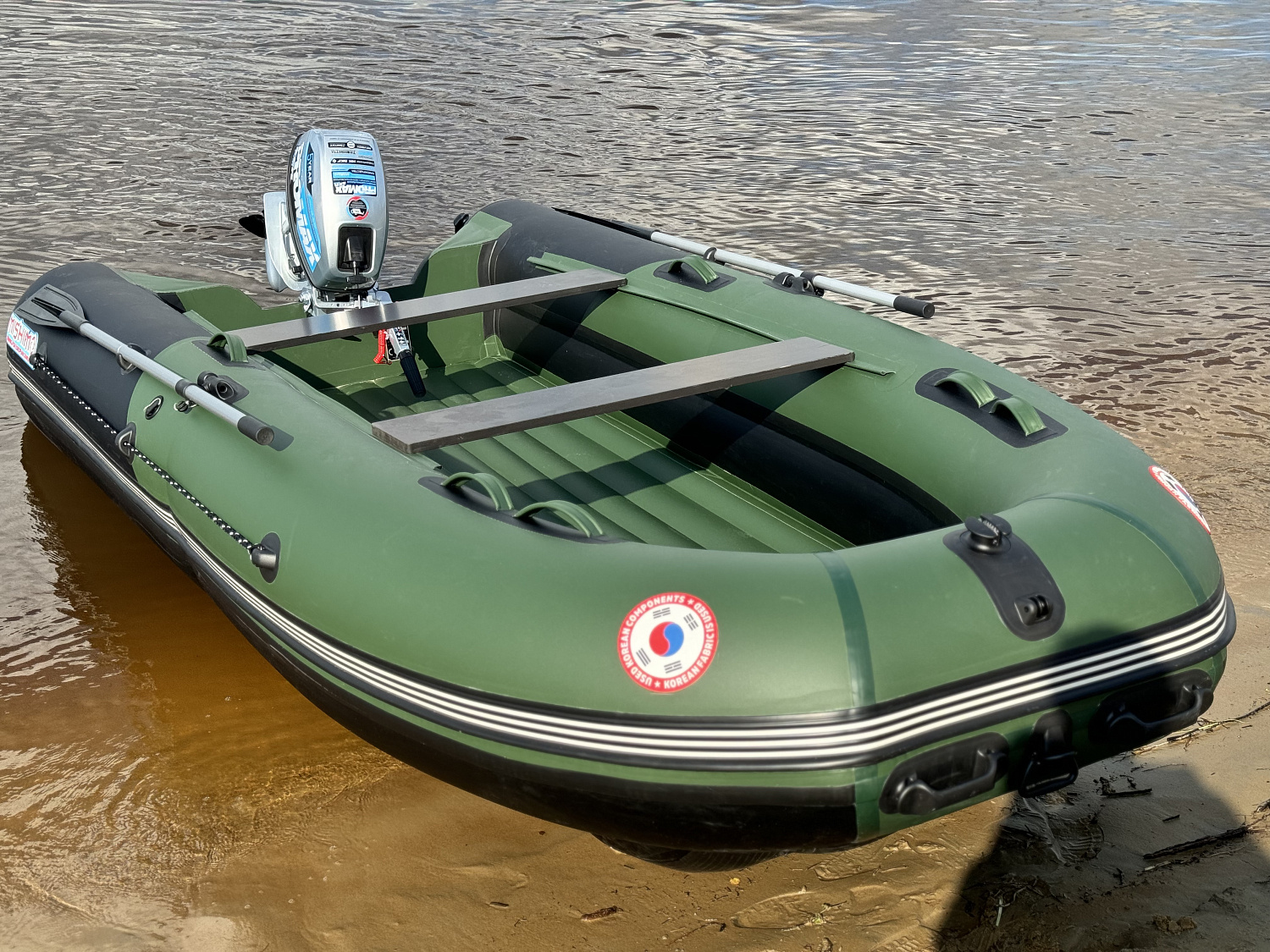 Лодка MISHIMO BIG FLOOR 400 в Находке