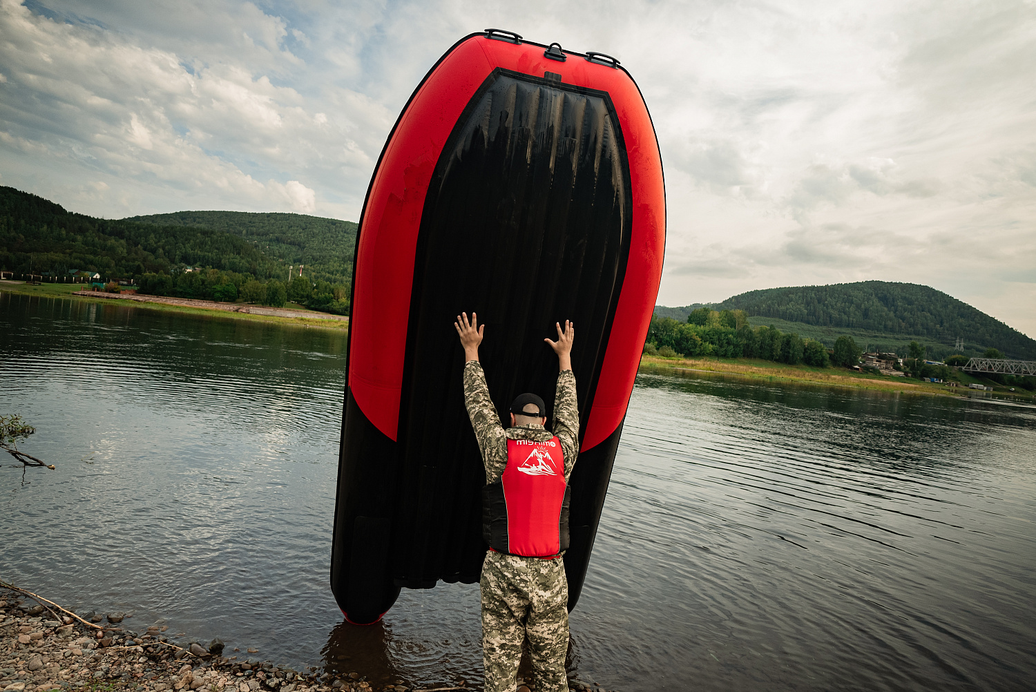 Лодка MISHIMO RIVER FJET PRO 410  под водомет в Находке