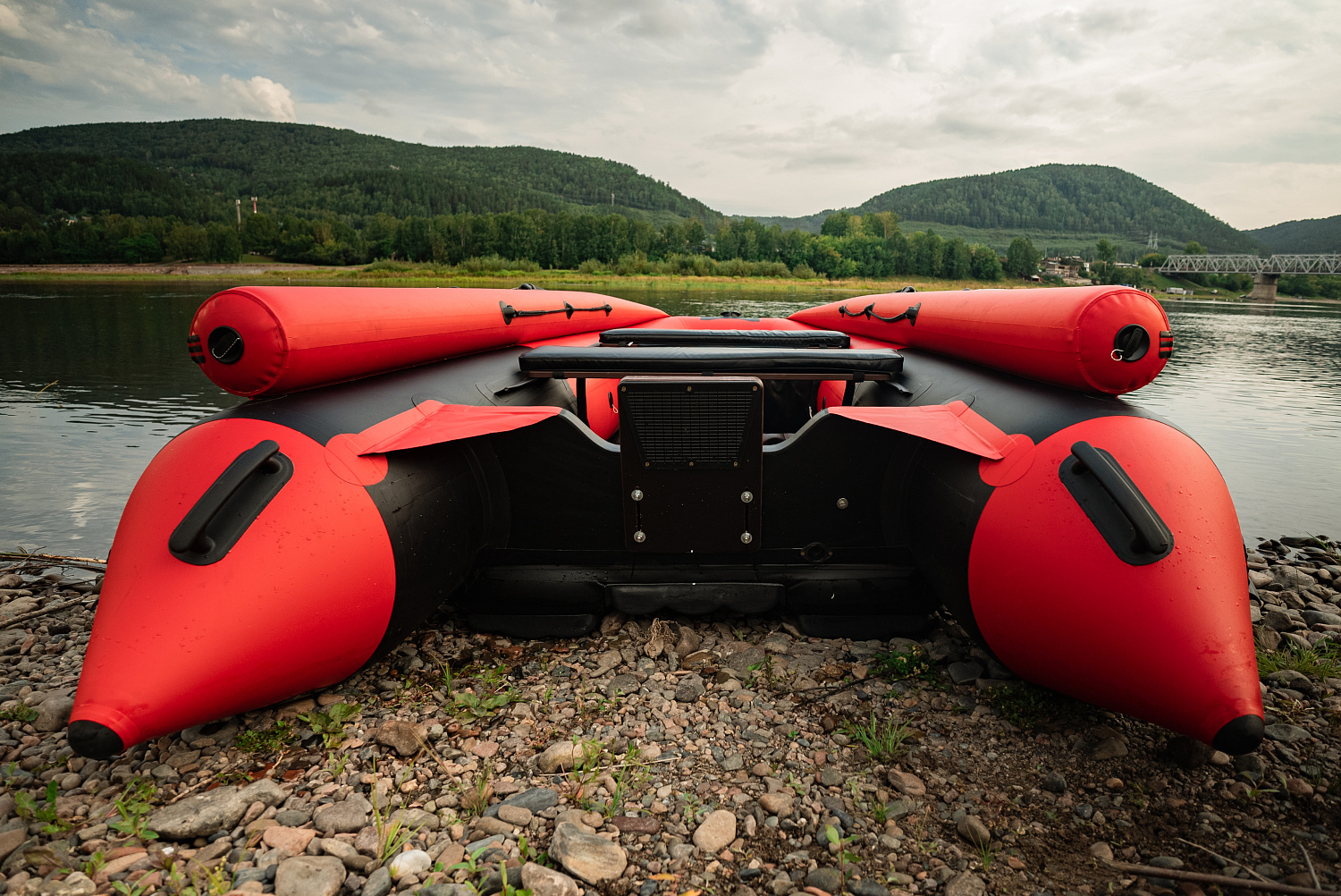 Лодка MISHIMO RIVER FJET PRO 410  под водомет в Находке