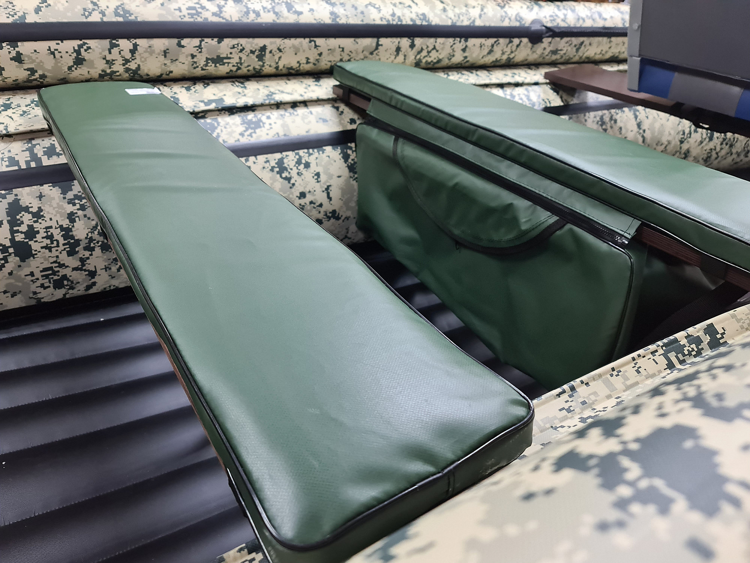 КОМПЛЕКТ МЯГКИХ НАКЛАДОК С СУМКОЙ ДЛЯ ЛОДОК 80Х20 ЗЕЛЕНЫЙ в Находке