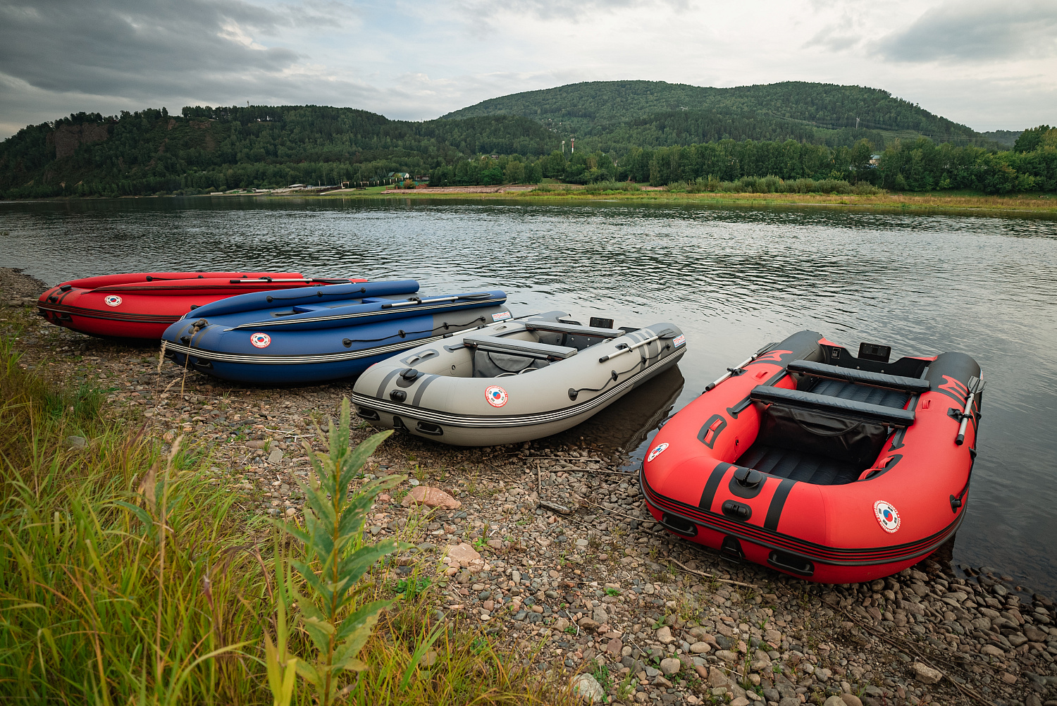 Лодка MISHIMO RIVER FJET PRO 410  под водомет в Находке