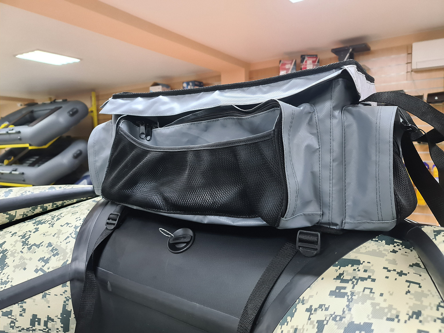 СУМКА ЛЮКС НА БАЛЛОН ДЛЯ ЛОДОК ПВХ 50Х25Х25 СМ в Находке