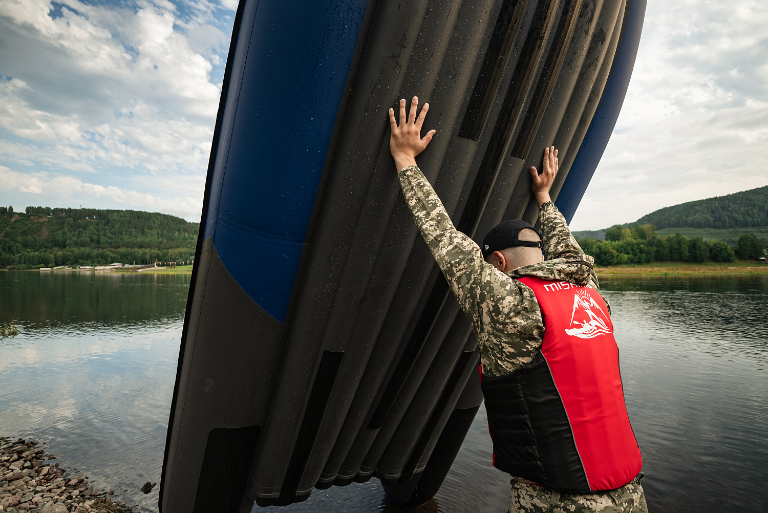 Лодка MISHIMO RIVER FJET PRO 410  под водомет в Находке