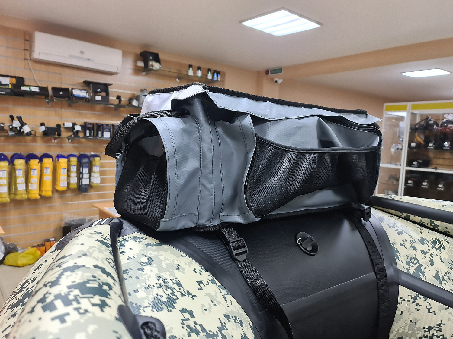 СУМКА ЛЮКС НА БАЛЛОН ДЛЯ ЛОДОК ПВХ 50Х25Х25 СМ в Находке